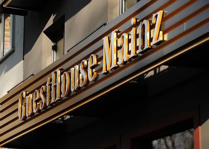 Guesthouse Mainz Hotel 3*